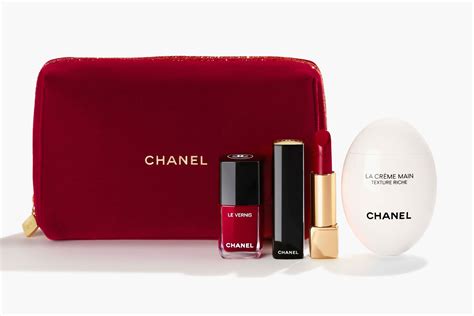 chanel red gift set